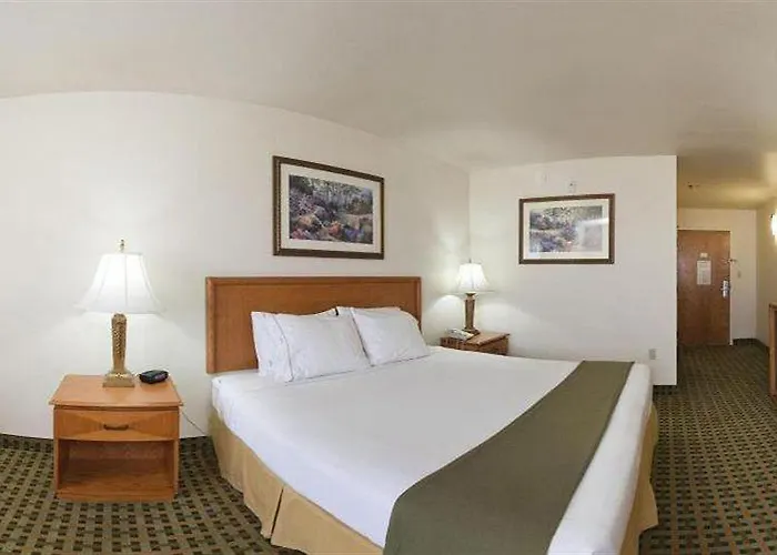 Hotel Express By Ihg