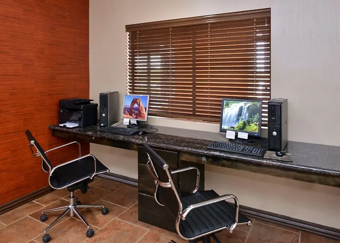 Express By Ihg Hotel Kingman