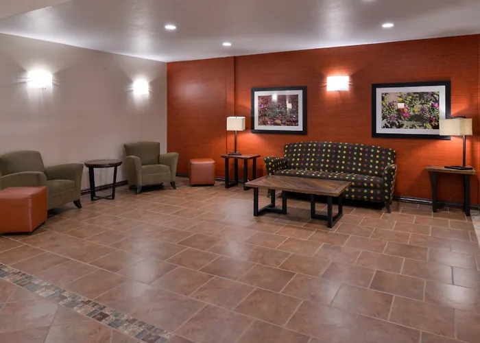 Express By Ihg Hotel 3*