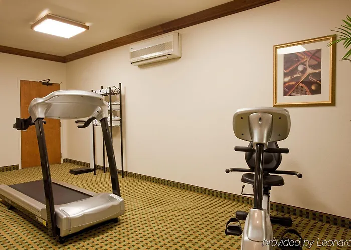 Express By Ihg Hotel 3*