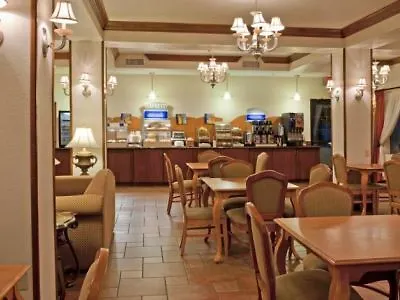 Express By Ihg Hotel 3*