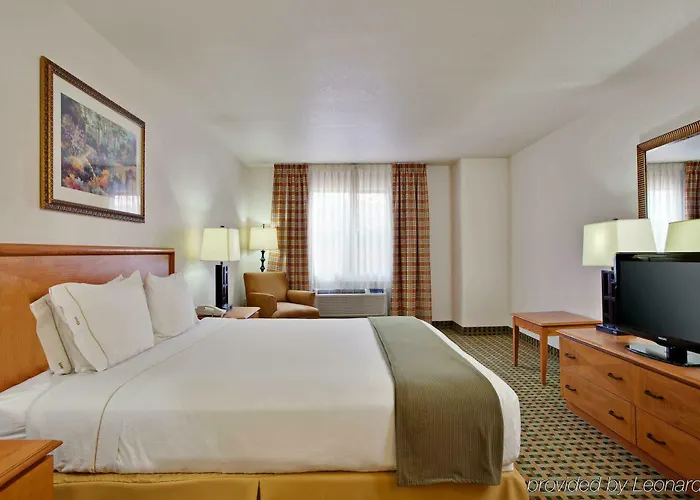 Express By Ihg Hotel